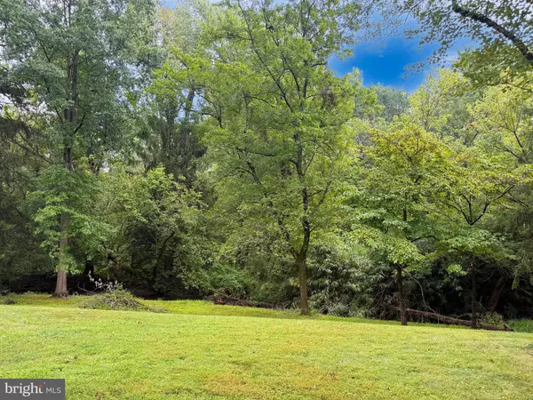 Mclean, VA 22101,1101 DEAD RUN DR