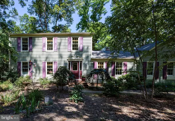 321 ACORN CIR, Harpers Ferry, WV 25425