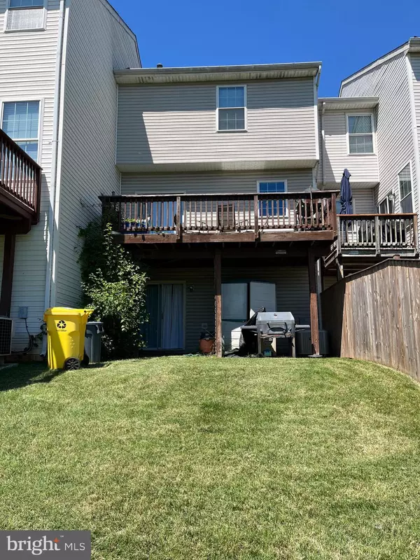 Hanover, MD 21076,7541 MORAINE DR