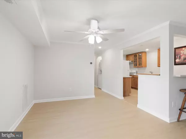 Woodbridge, VA 22192,12717 GORDON BLVD #118