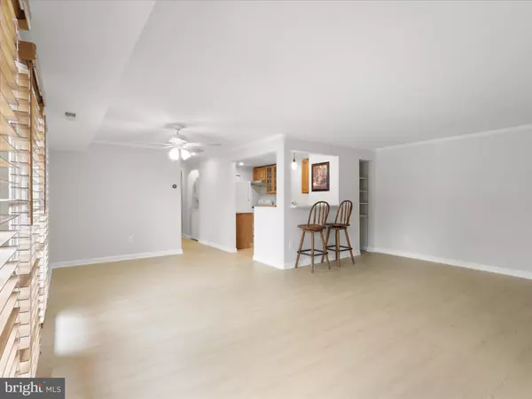 Woodbridge, VA 22192,12717 GORDON BLVD #118
