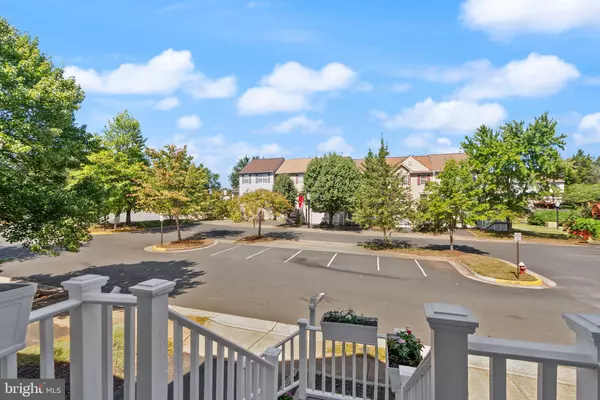 Sterling, VA 20164,46683 BARTLET SQ