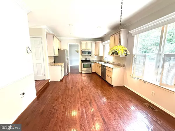 Sterling, VA 20164,46819 GUNFLINT WAY