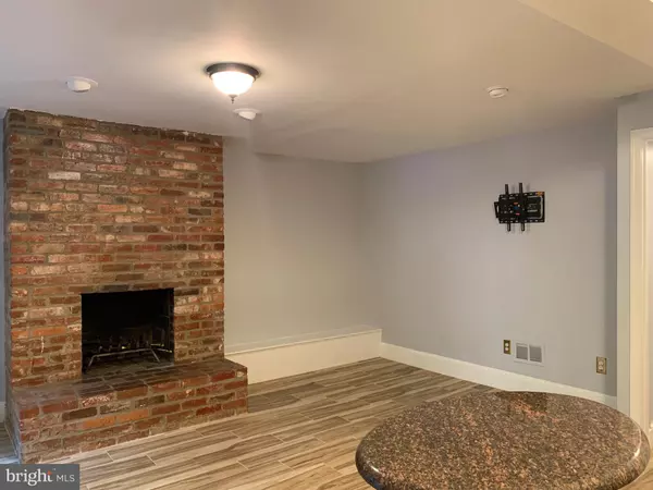 Washington, DC 20002,643 E ST NE #BASEMENT