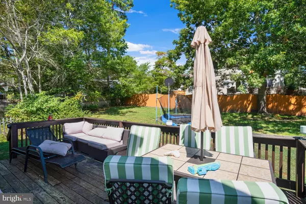 Manahawkin, NJ 08050,1174 STEAMER AVE