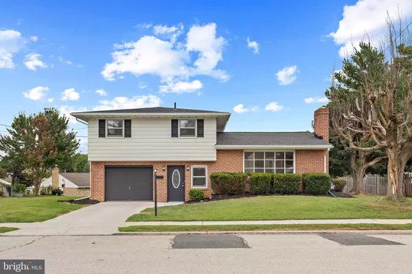 136 PAUL ST, Hanover, PA 17331