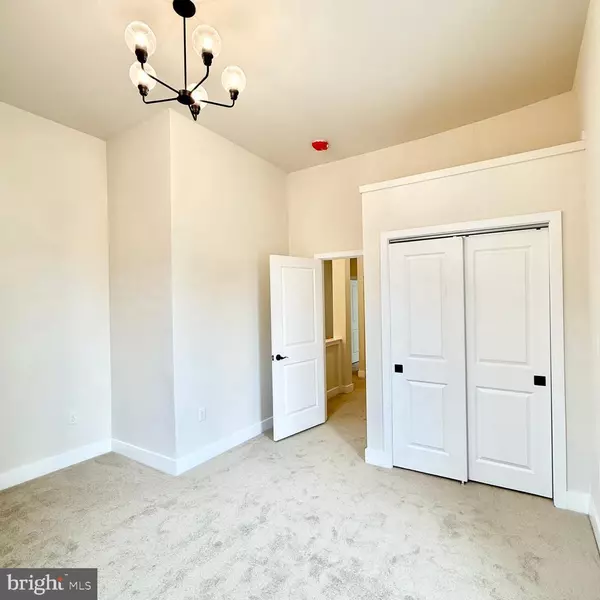 151 N YORK ST #C, Pottstown, PA 19464