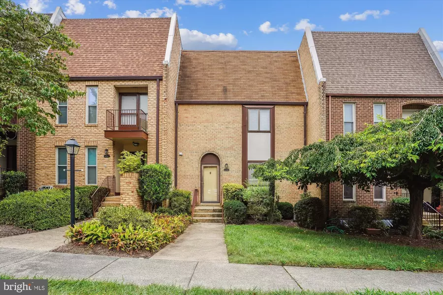 1710 TYVALE CT, Vienna, VA 22182