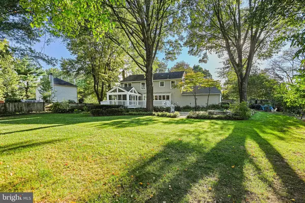 Vienna, VA 22182,1817 CLOVERMEADOW DR