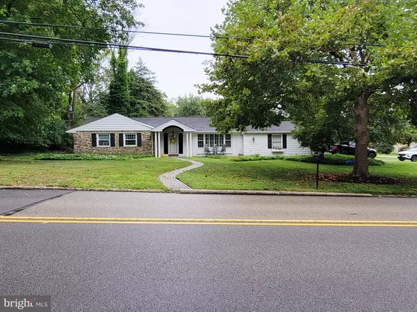 Lafayette Hill, PA 19444,850 THOMAS