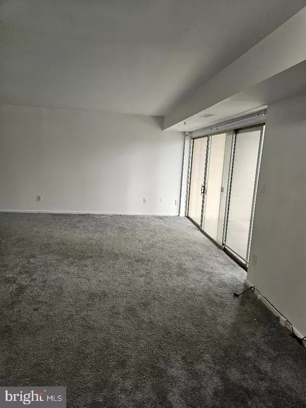 Hyattsville, MD 20784,7700 AREHART DR #1207