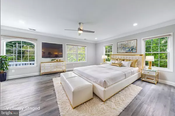 Annandale, VA 22003,4009 ESTABROOK DR