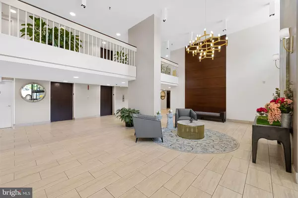 Falls Church, VA 22043,2311 PIMMIT DR #618