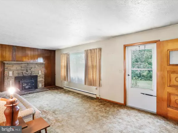 Mount Storm, WV 26739,13529 GEORGE WASHINGTON HWY