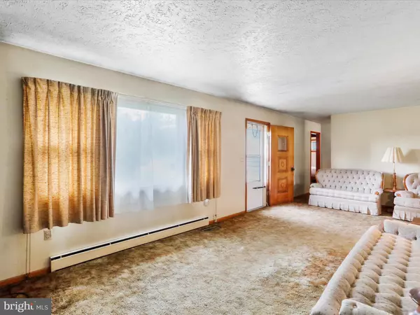 Mount Storm, WV 26739,13529 GEORGE WASHINGTON HWY