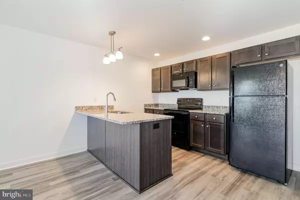 Harrisburg, PA 17111,1708 FAIRMONT DR #210