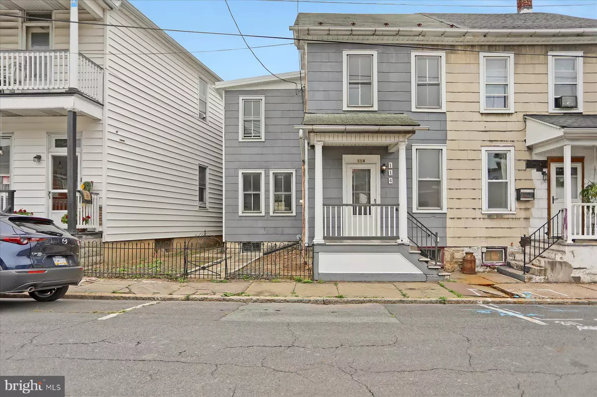 Shamokin, PA 17872,114 S 5TH ST