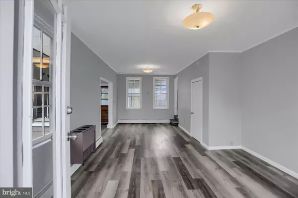 Shamokin, PA 17872,114 S 5TH ST