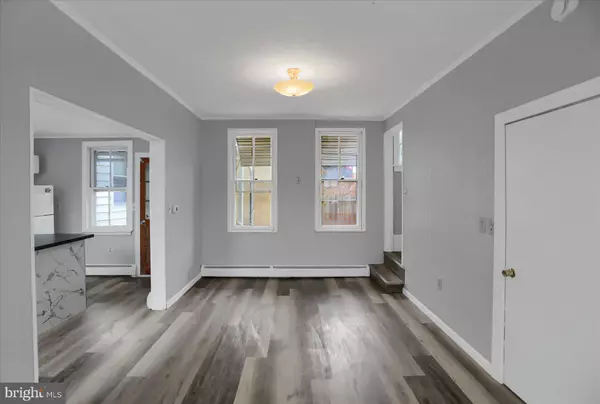 Shamokin, PA 17872,114 S 5TH ST