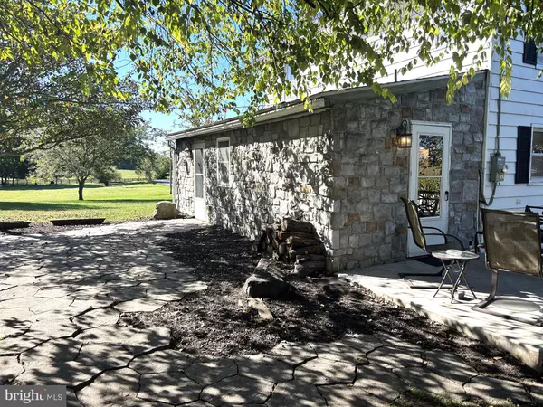 Abbottstown, PA 17301,290 WOODS RD