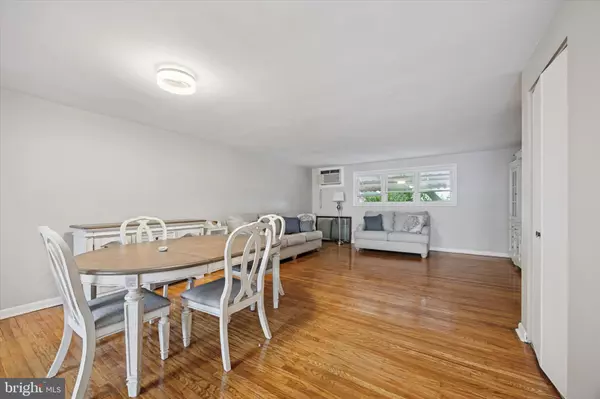 Folcroft, PA 19032,2115 RAVENWOOD RD
