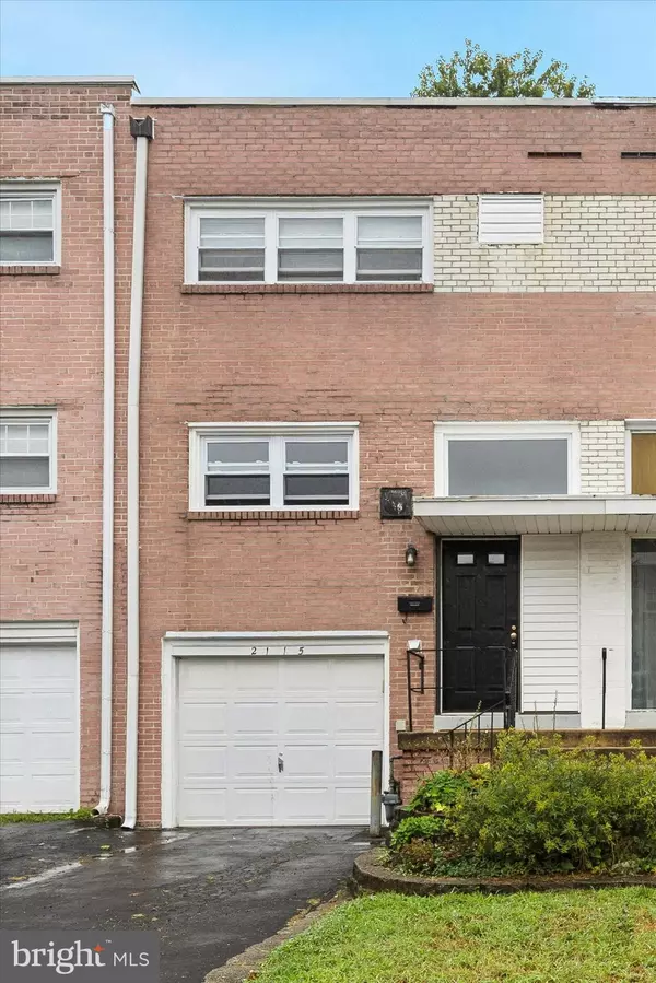 Folcroft, PA 19032,2115 RAVENWOOD RD