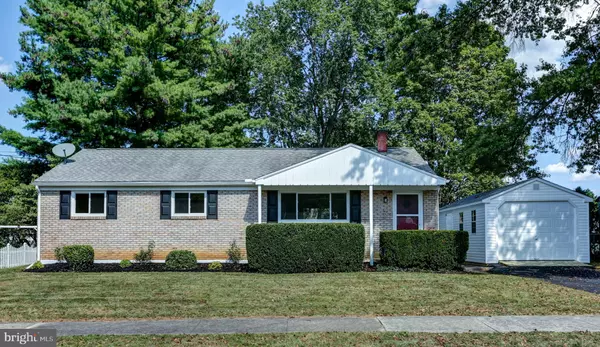 12 ROCKAWAY DR, Camp Hill, PA 17011