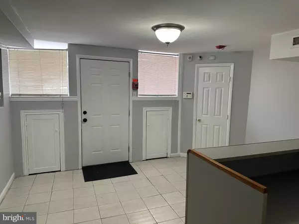 Philadelphia, PA 19145,2516 S BROAD ST #LOWER LEVEL