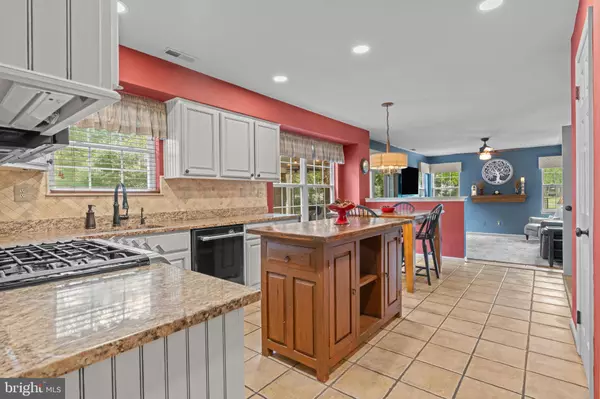 Doylestown, PA 18902,4556 DEEP CREEK WAY