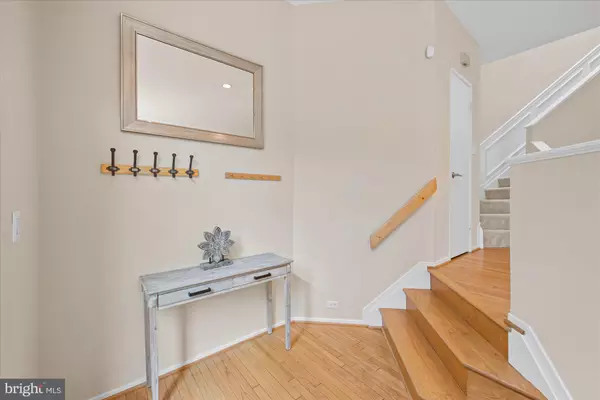 Potomac, MD 20854,10847 WHITERIM DR