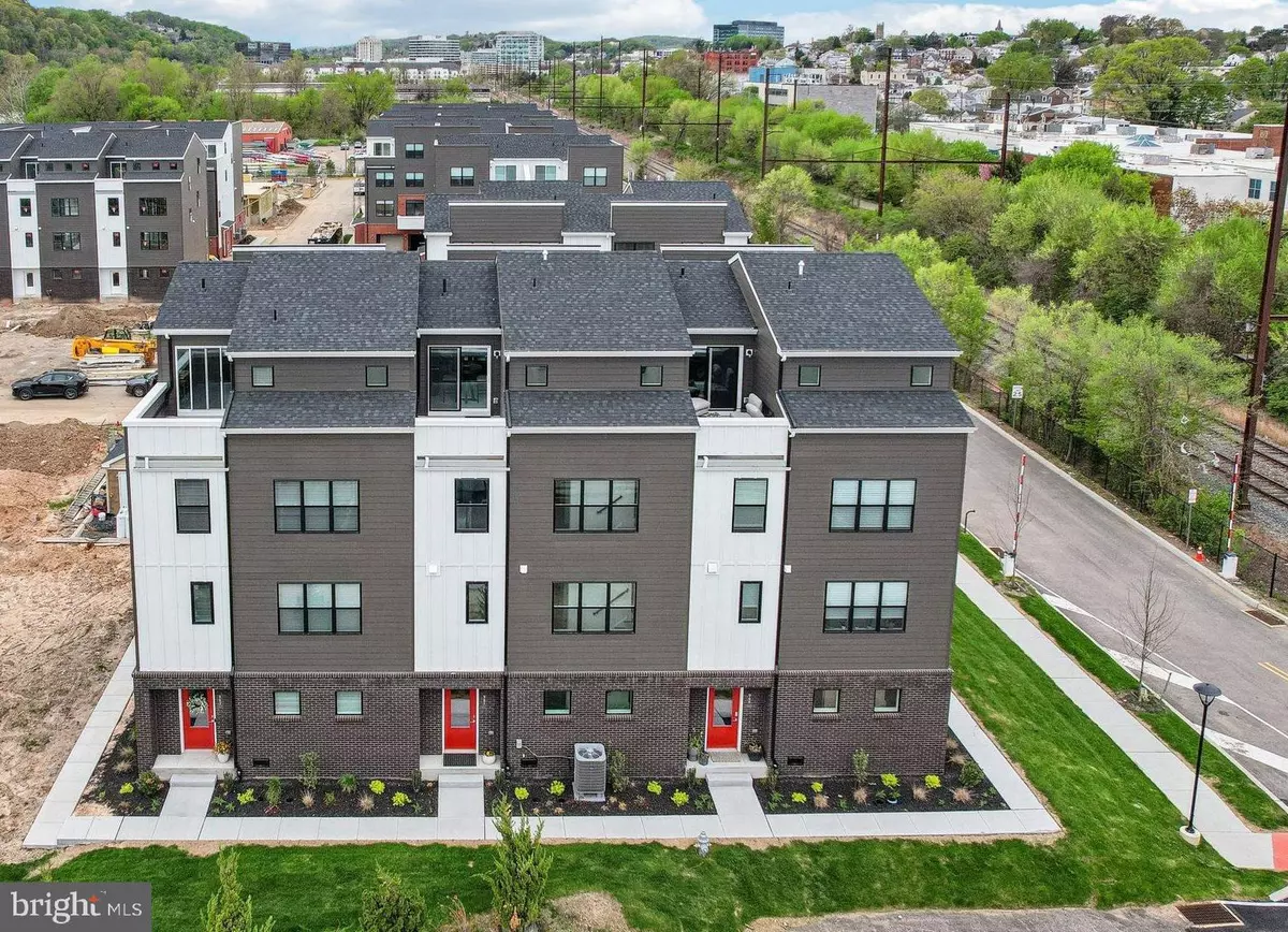 Conshohocken, PA 19428,955 RIVERPLACE DR #55O