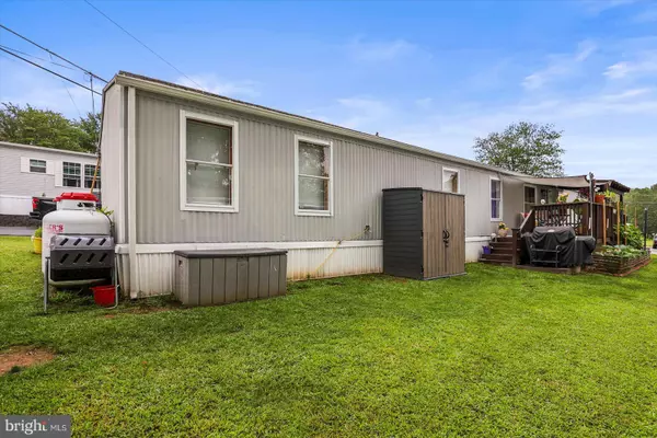 Lititz, PA 17543,16 EARL LN