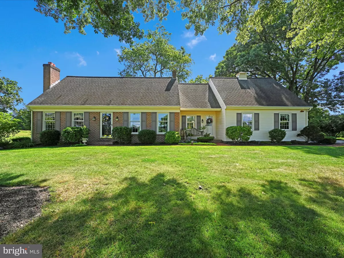 Pequea, PA 17565,475 SAND HILL RD