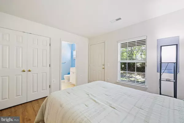 Sterling, VA 20166,23110 BLACKTHORN SQ