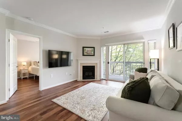 12913 ALTON SQ #217, Herndon, VA 20170