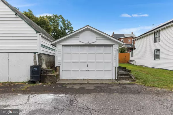 Spring City, PA 19475,344 BRIDGE ST