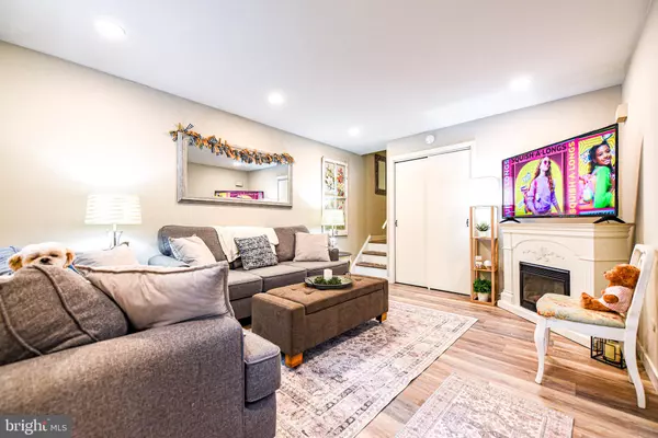 West Chester, PA 19382,207 WALNUT HILL RD #C5