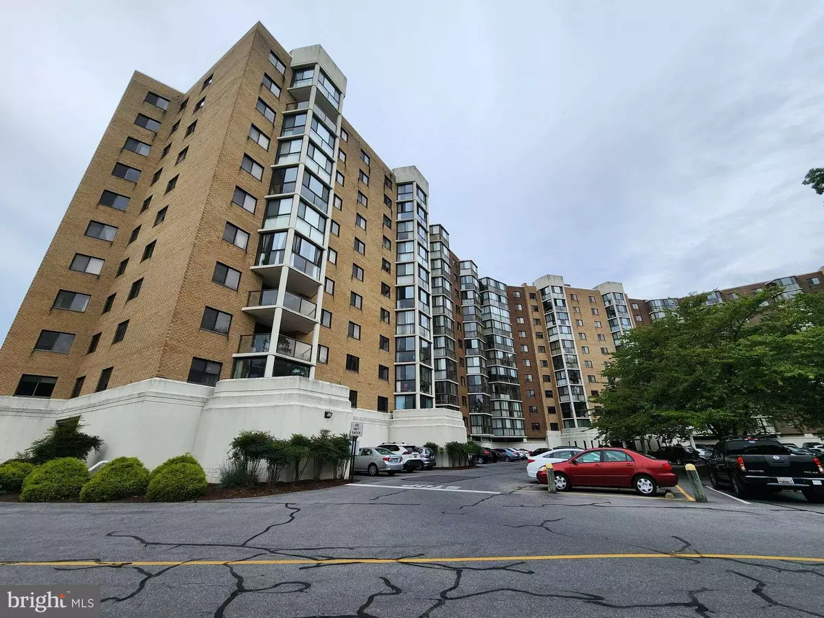 Silver Spring, MD 20906,15101 INTERLACHEN DR #1-301