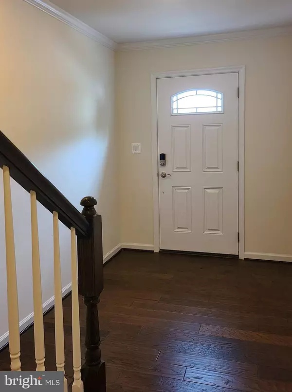 Fredericksburg, VA 22405,316 TREE LINE DR