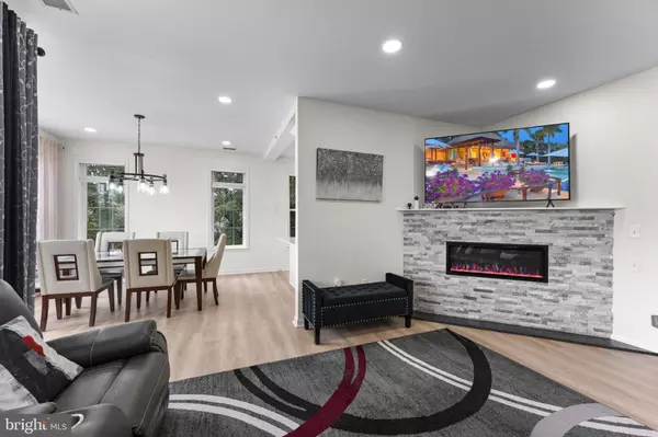 Ewing, NJ 08628,72 KYLE WAY