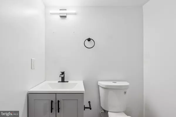 Philadelphia, PA 19122,439 W SUSQUEHANNA AVE #1