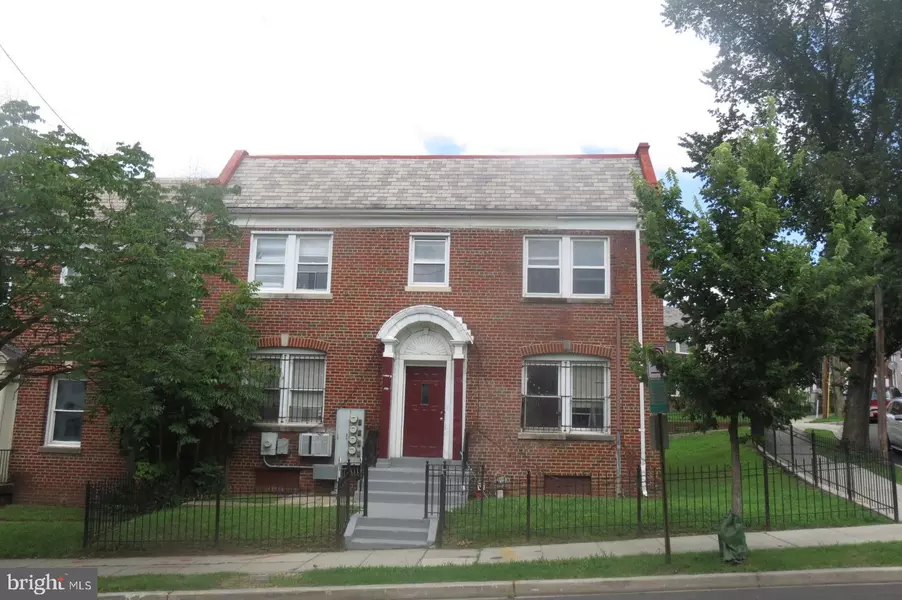 1324 ADAMS ST NE, Washington, DC 20018