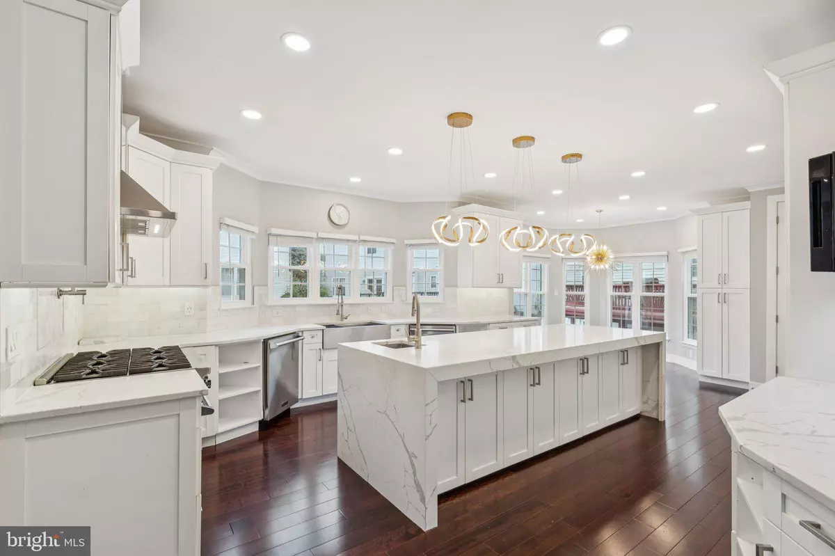 Springfield, VA 22150,6287 WILLOWFIELD WAY