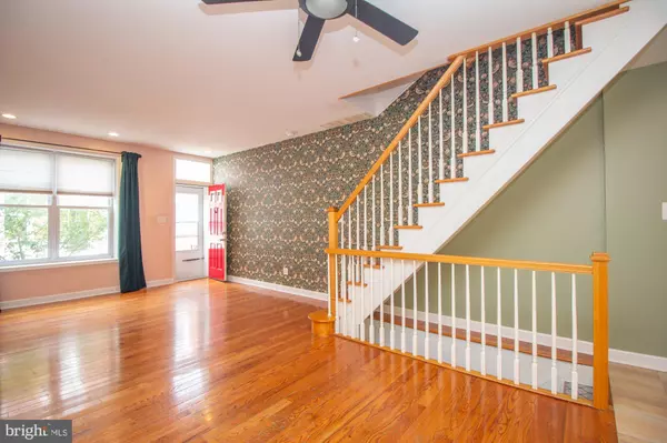 Philadelphia, PA 19145,2515 S HICKS ST