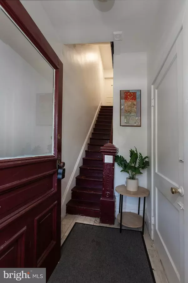 Harrisburg, PA 17103,1342 STATE ST #APT 2R