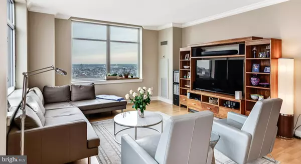 Philadelphia, PA 19146,440 S BROAD ST #1907