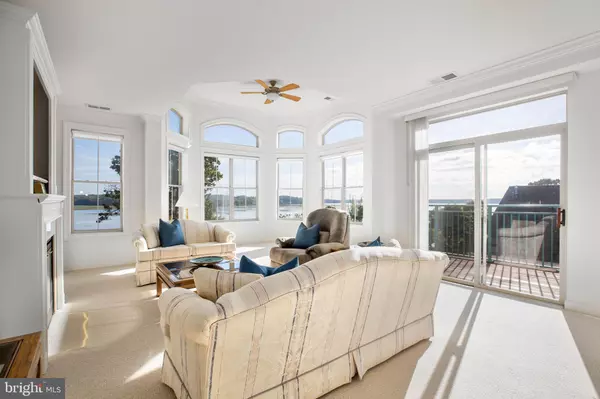 Woodbridge, VA 22191,500 BELMONT BAY DR #414