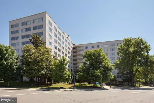 2475 VIRGINIA AVE NW #113,  Washington,  DC 20037