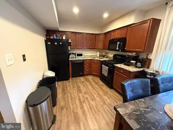 Medford, NJ 08055,68 EAVES MILL RD