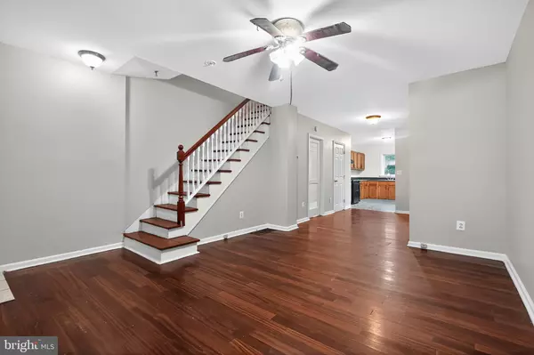 Camden, NJ 08103,1213 EMPIRE AVE